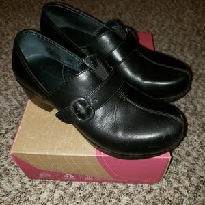 Women's Dansko Shoes